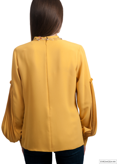 Блузка с объемным рукавом Pretty One 1484