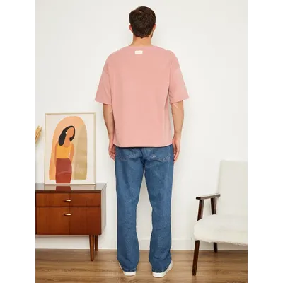 МУЖСКАЯ ФУТБОЛКА РОЗОВЫЙ "ЦВЕТОЧНЫЕ КЕДЫ"