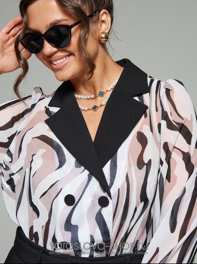 Женское комбинированное платье в деловом стиле