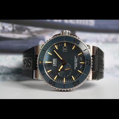 Oris Aquis Maldives Limited Edition 643 7654 7185 RS