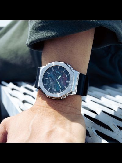 Часы Casio G-Shock GM-2100RW-1A