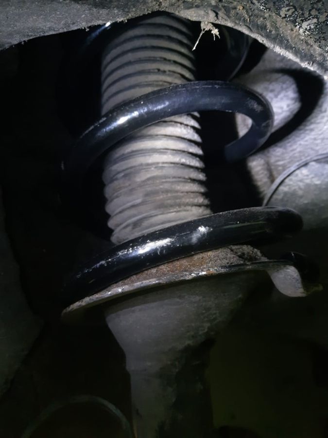 Замена пружин переднего амортизатора на Ford Transit 