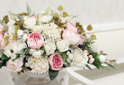 Композиция из искусственных цветов - Каролина № УСН042 - Купить для украшения в Москве