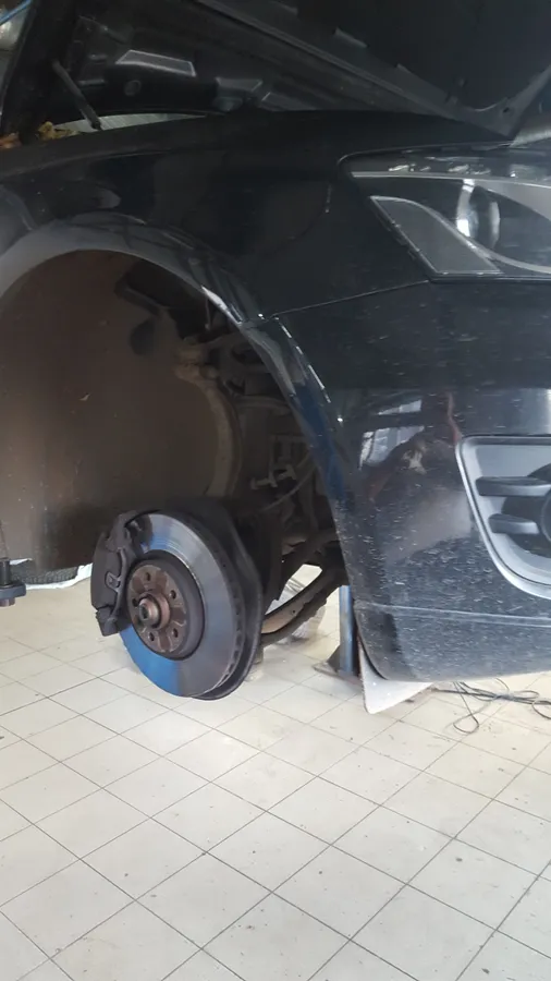 Замена колодок + обслуживание тормозных механизмов