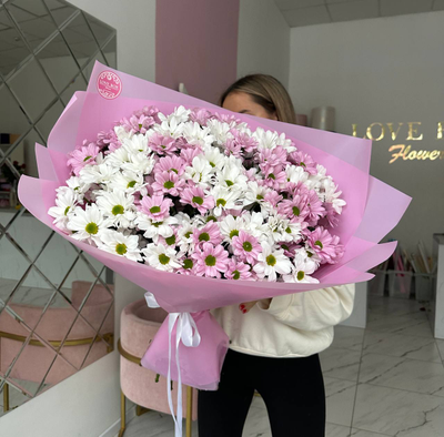 БУКЕТ ИЗ РОМАШКОВЫХ ХРИЗАНТЕМ