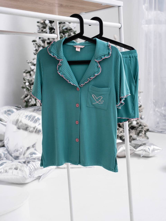 Домашняя одежда Виктория Сикрет с сердечком цвет зеленый