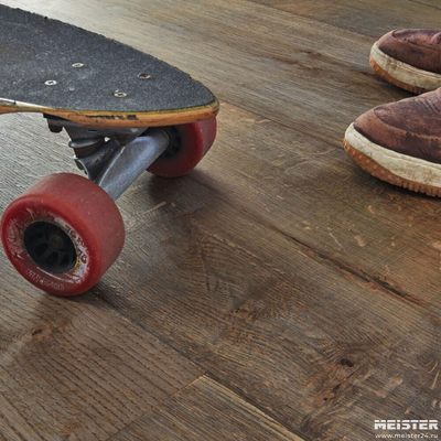 Паркетная доска Meister Дуб Аутентик Оливково-серый 8903 в интерьере