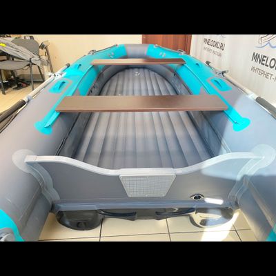 Моторная лодка SKAT TRITON 390