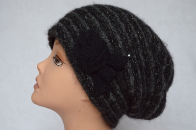 Черный вязаный берет с пайетками Vizio Италия 6507