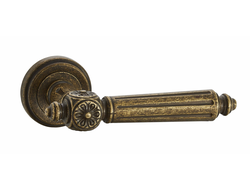 Дверная ручка V32BR состаренная бронза