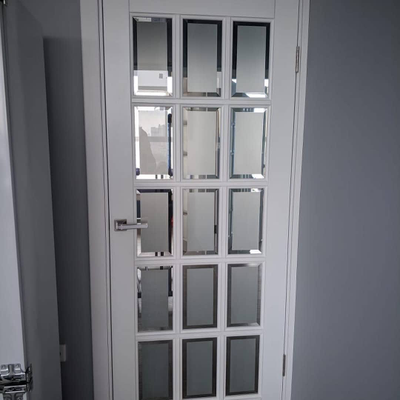 ЙОШКАР-ОЛА. МАССИВ СОСНЫ. КЛАССИКА (АНГЛИЙСКАЯ РЕШЕТКА)  ЭМАЛЬ БЕЛАЯ, ПОЛОТНО ОСТЕКЛЕННОЕ (ФАЛЬШФАЦЕТ)