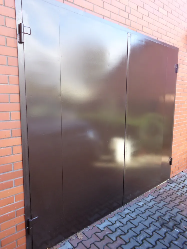 утепленные 2х листовые ворота, покраска молотковая эмаль