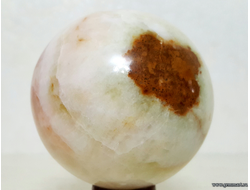 Мраморный оникс (кальцит), шар. Иран. Около 72мм