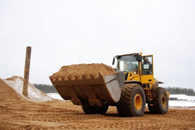 погрузка песка