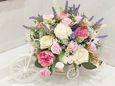 Цветочная композиция из искусственных цветов - Розовый велосипед № М014 - купить в Москве