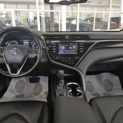 Toyota Camry 2.5 AT, 2019