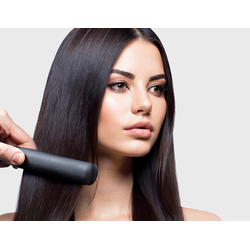 Кератиновое выпрямление волос