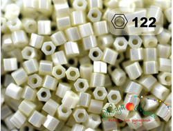 TOHO HEXAGON 11/0 - 122  Непрозрачный глянцевый кремово-белый