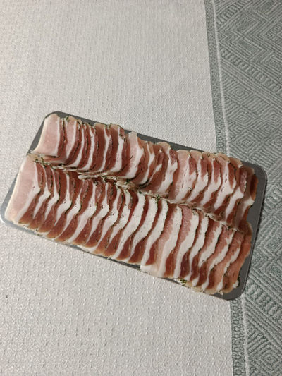 Сало домашнее с чесноком в укропе в нарезку | ферма СытникЪ