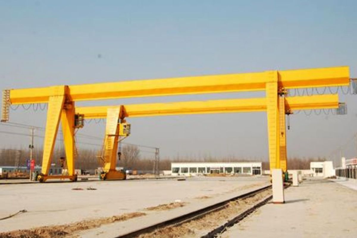 кран козловой однобалочный 10т. (с шмр, пнр). грейферный козловой кран. кран козловой однобалочный. кран козловой кзу 3413.