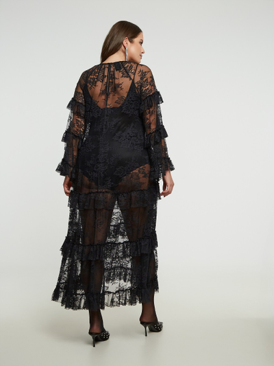 Платье из кружева