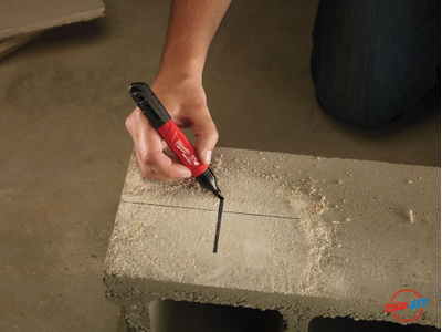 Маркер скошенный для стройплощадки MILWAUKEE INKZALL 48223103