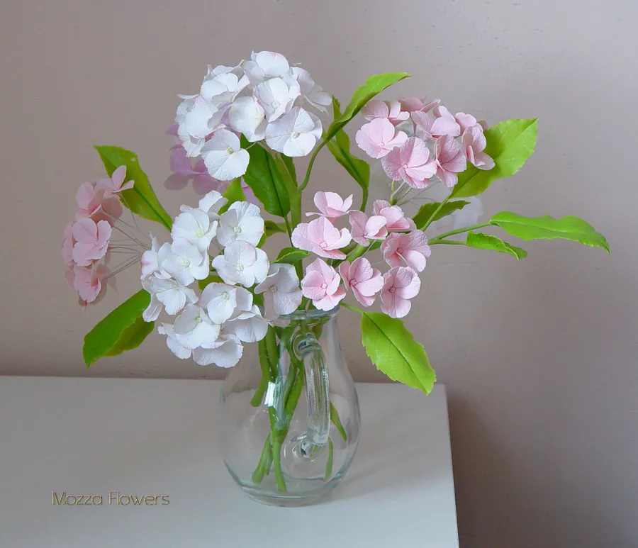 Букет "Бело-розовые гортензии"