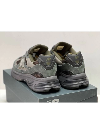 New Balance 2010 Khaki Dark Moss