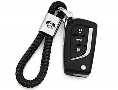 Брелок кожаный плетеный ремешок VIP