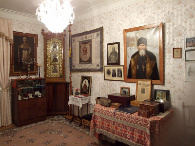 ВЕЛИКИЙ НОВГОРОД, САНКТ-ПЕТЕРБУРГ "Кремль, Дворцы и Святыни Северо-Запада" (копия)