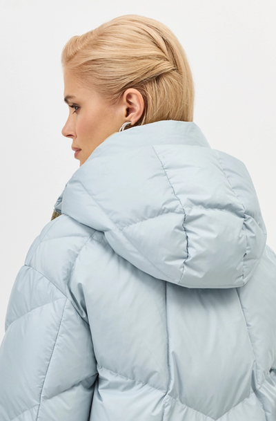 Куртка пуховая с капюшоном