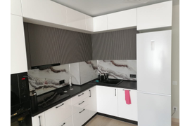 Кухня шторм с антресолями