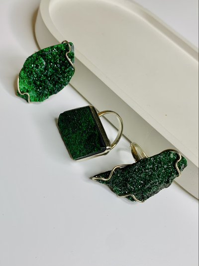 Кольцо с уваровитом, разные формы