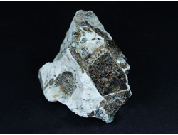 Лампрофиллит, Кольский п-ов, Хибины (48*40*34 мм, 78 г) №26376