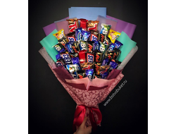 Букет из шоколадных батончиков