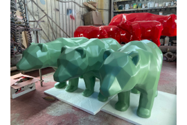Фигуры медведей из стеклопластика