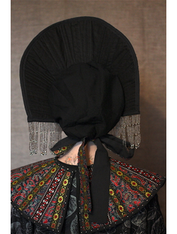 Кокошник "знатной славянки".