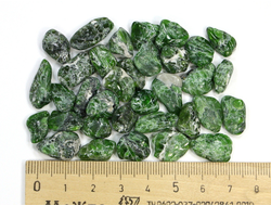 Хромдиопсид в ассортименте, галтовка, Россия, Якутия (10-19 мм, 0,7-1,4 г) №22706