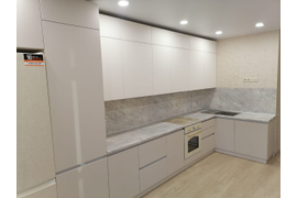 Кухня белая