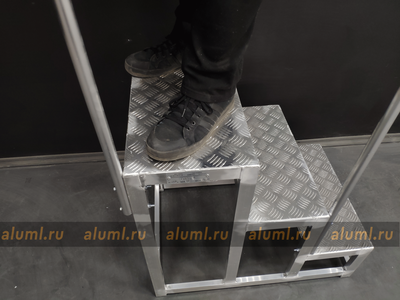 Площадка большегрузная ПАБ-3 с поручнем