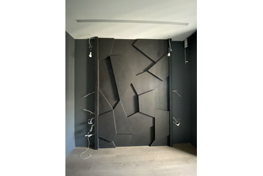 Готовый результат. Сбоку на торцевых балках еще будут смонтированы подрозетники и аккуратно собраны розетки и выключатели. Но это уже работа электрика.