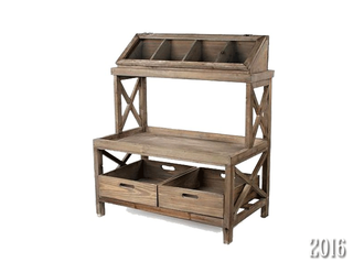 Функциональный деревянный стеллаж