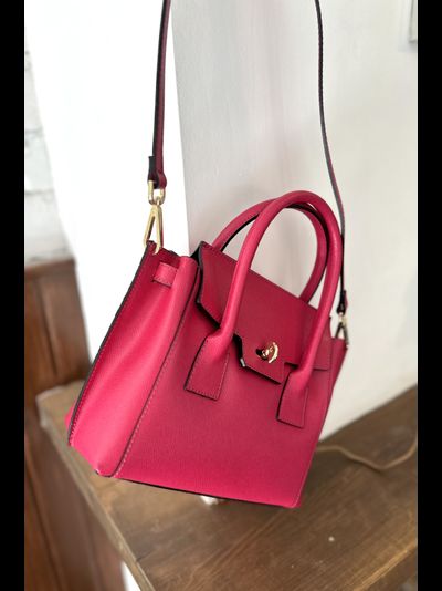 Женская небольшая сумка из натуральной толстой кожи Vera Pelle  P022032 цвет фуксия