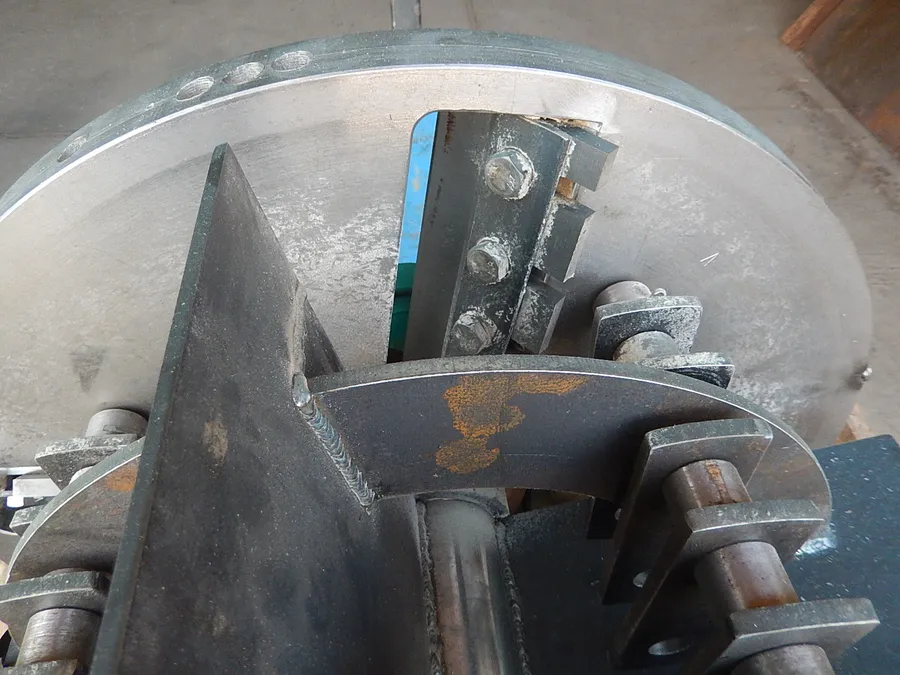 Крепление рубительных ножей