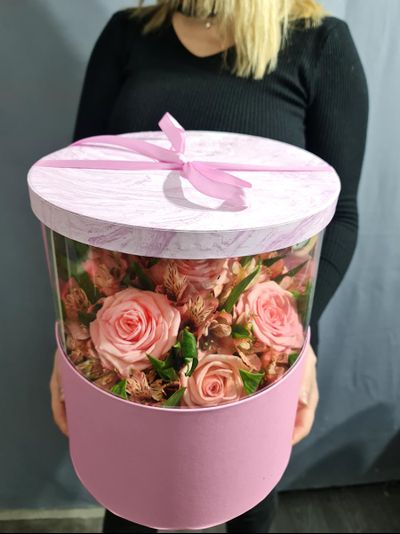 Композиция альсромерия роза и три бабочки №72