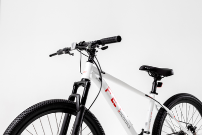 Велосипед FET technics 26" white-red (21 скорость, Shimano, дисковые тормоза)