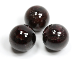 Шар Гранат Альмандин в ассортименте, Индия (15,5 - 16 мм, 7-8 г) №35922