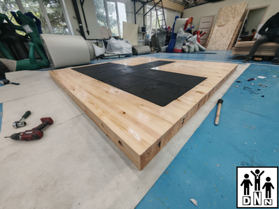 Помост для пауэрлифтинга