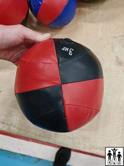 Мяч медбол из тента