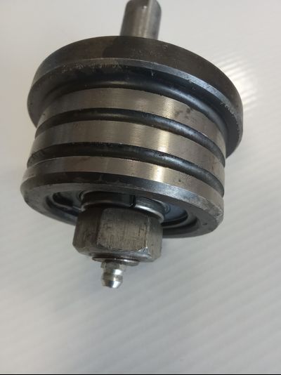 Ролик 35 мм в сборе для ленточной пилорамы Алтай Триумф, от